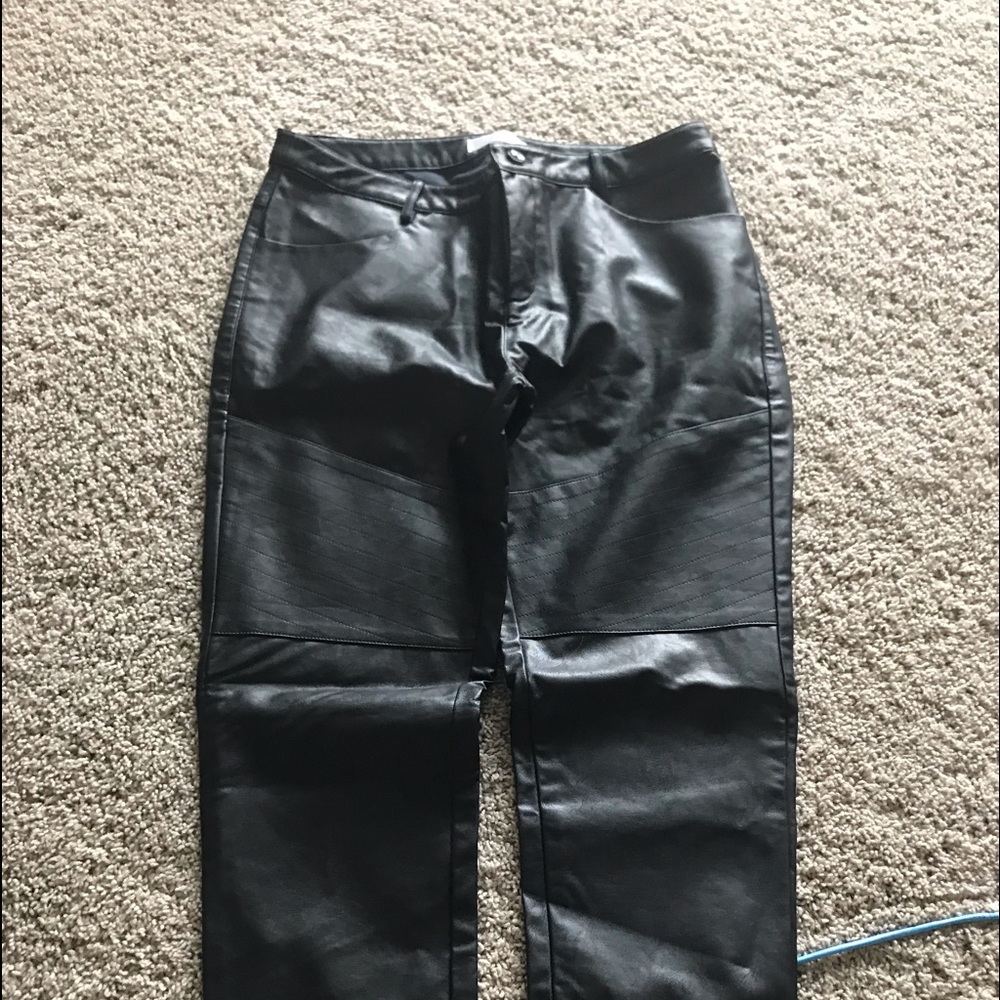 Skinny leg leather pants